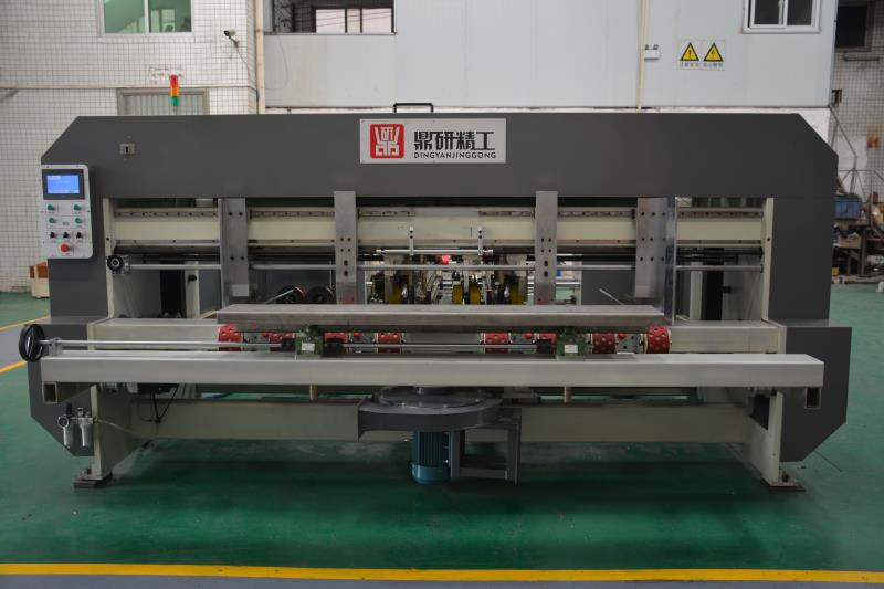釘箱機(jī).jpg